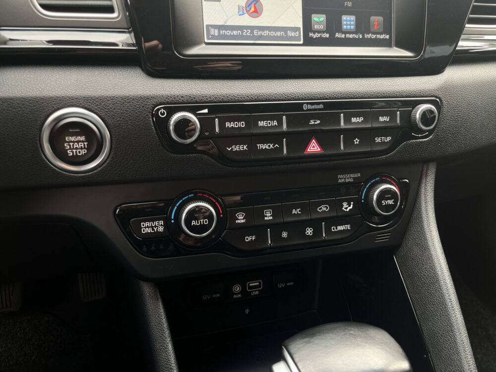 Kia Niro 1.6 GDi Hybrid DynamicLine // ADAPT. CRUISE // CAMERA+SENSOREN // KEYLESS // NAVI+CARPLAY // CLIMA // 27