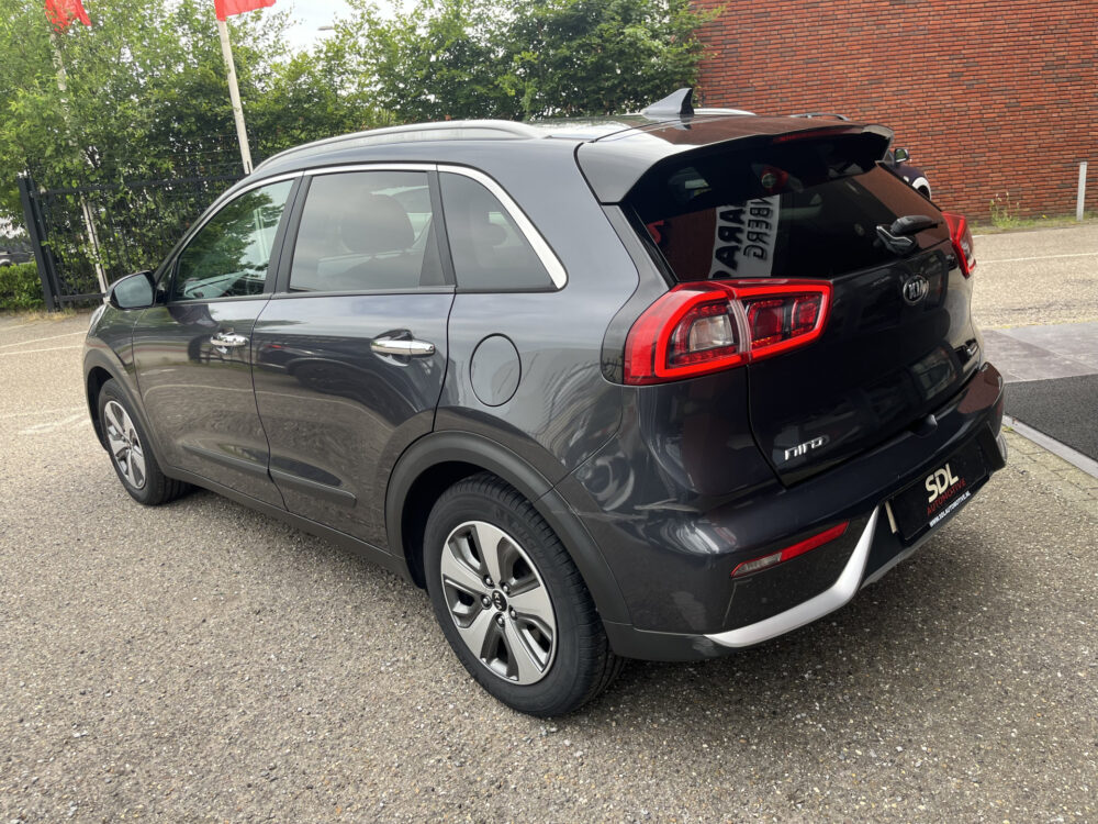 Kia Niro 1.6 GDi Hybrid DynamicLine // ADAPT. CRUISE // CAMERA+SENSOREN // KEYLESS // NAVI+CARPLAY // CLIMA // 3