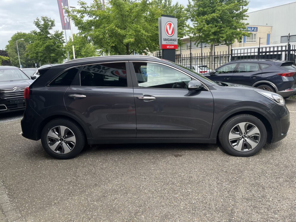 Kia Niro 1.6 GDi Hybrid DynamicLine // ADAPT. CRUISE // CAMERA+SENSOREN // KEYLESS // NAVI+CARPLAY // CLIMA // 8