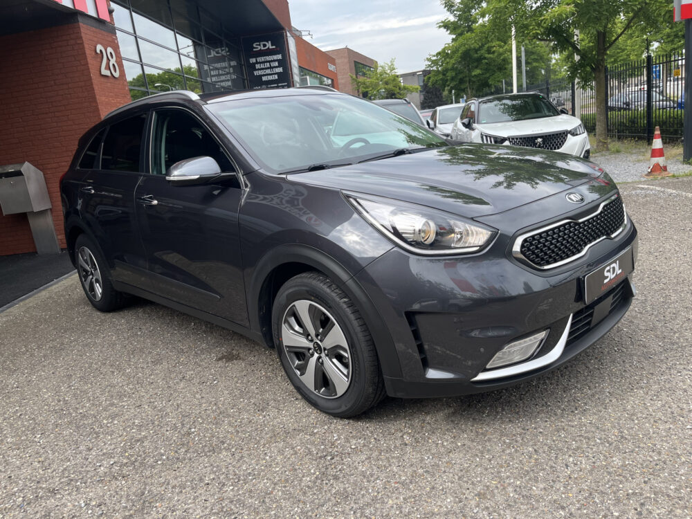 Kia Niro 1.6 GDi Hybrid DynamicLine // ADAPT. CRUISE // CAMERA+SENSOREN // KEYLESS // NAVI+CARPLAY // CLIMA // 9