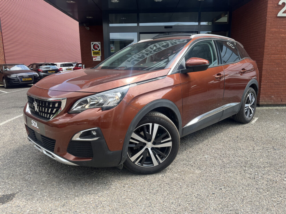 Peugeot 3008 1.2 PureTech Allure Avantage // SCHUIF-KANTELDAK // 360 CAMERA // CRUISE // NAVI+CARPLAY // HALF LEDER // 1