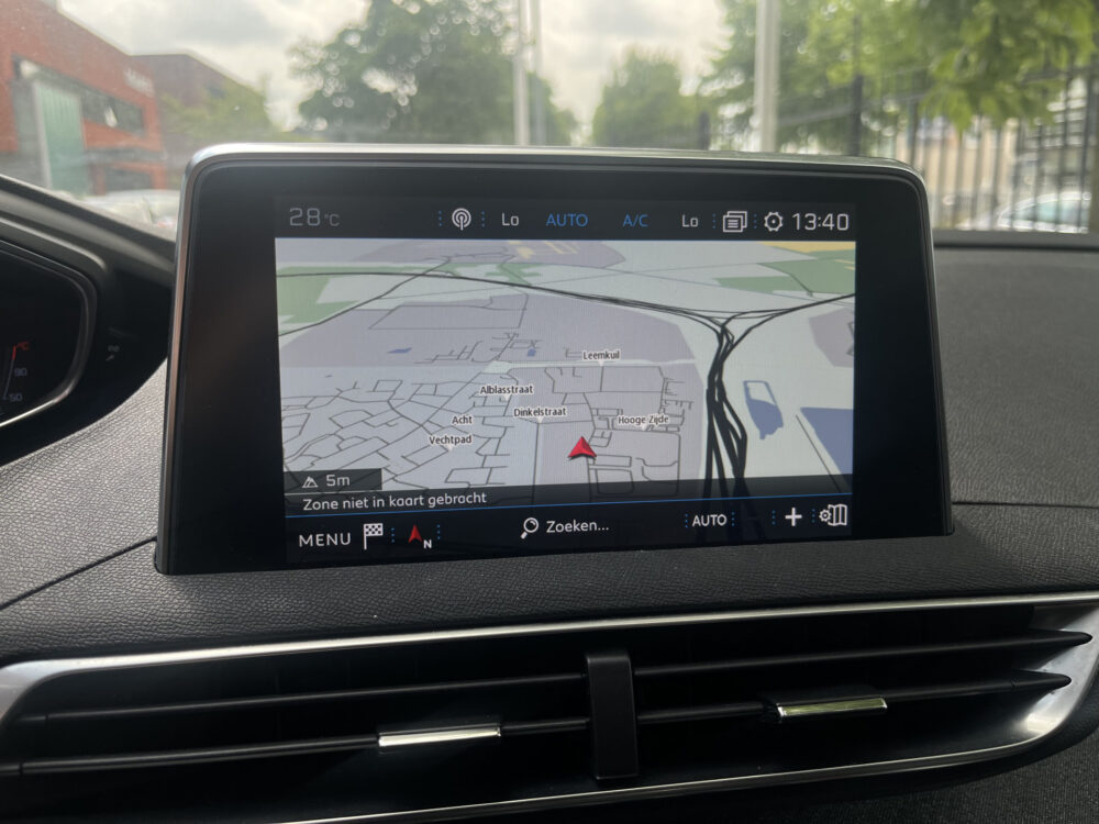 Peugeot 3008 1.2 PureTech Allure Avantage // SCHUIF-KANTELDAK // 360 CAMERA // CRUISE // NAVI+CARPLAY // HALF LEDER // 28