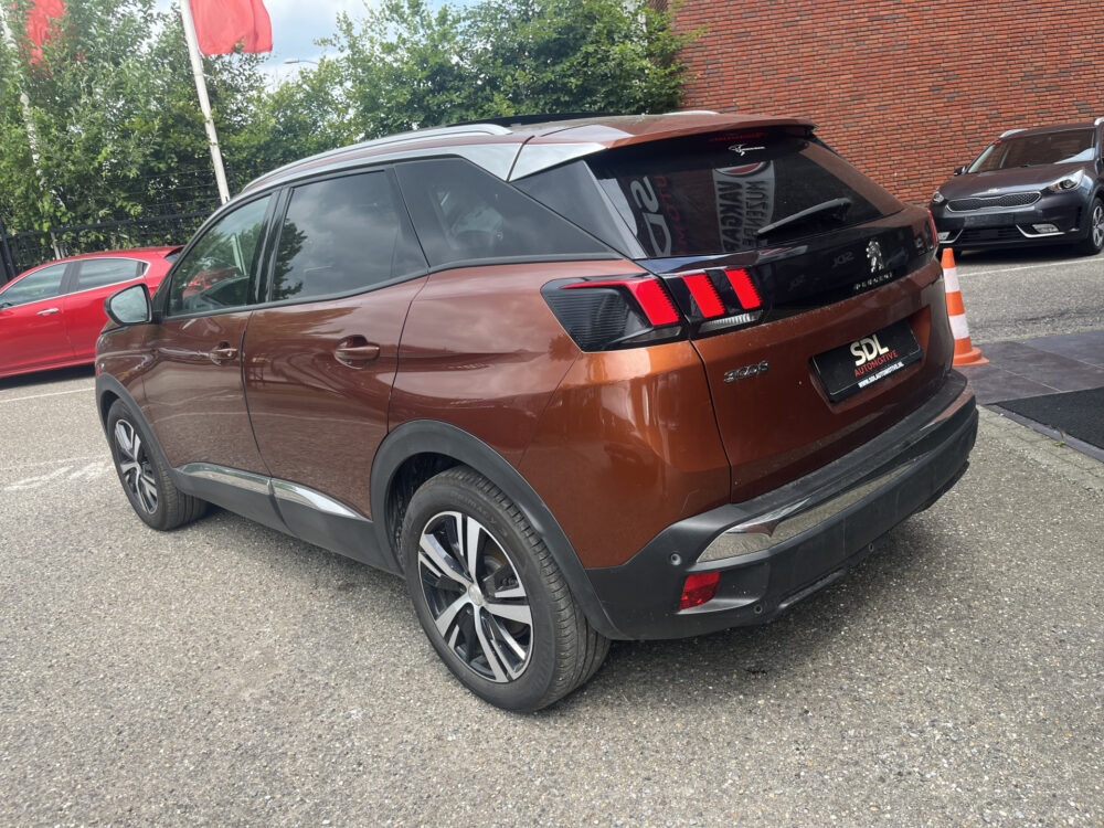 Peugeot 3008 1.2 PureTech Allure Avantage // SCHUIF-KANTELDAK // 360 CAMERA // CRUISE // NAVI+CARPLAY // HALF LEDER // 3