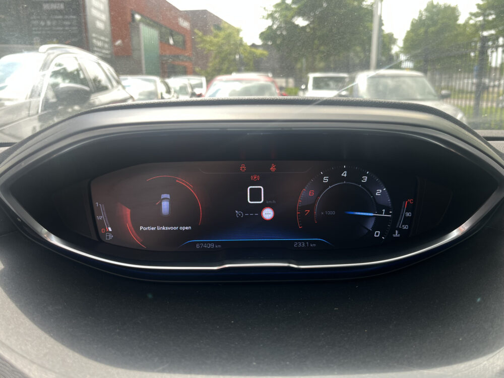 Peugeot 3008 1.2 PureTech Allure Avantage // SCHUIF-KANTELDAK // 360 CAMERA // CRUISE // NAVI+CARPLAY // HALF LEDER // 30
