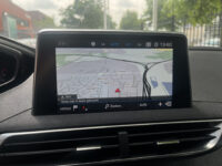 Peugeot 3008 1.2 PureTech Allure Avantage // SCHUIF-KANTELDAK // 360 CAMERA // CRUISE // NAVI+CARPLAY // HALF LEDER // 59