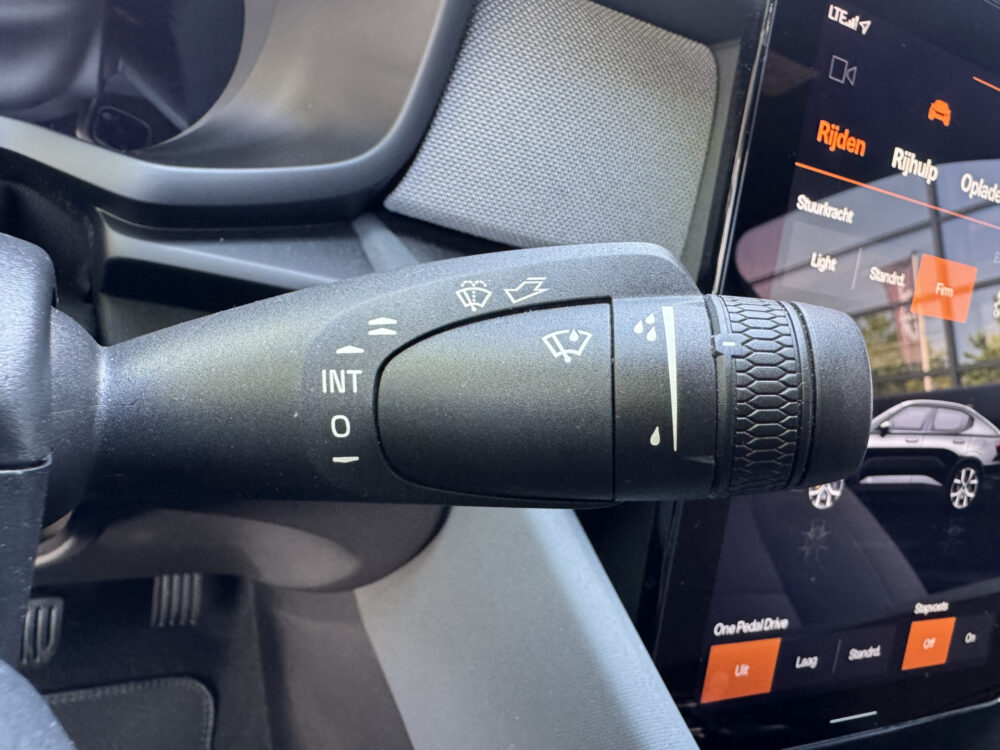 Polestar 2 Standard Range Single Motor 63kWh 96% SOH // FULL LED // KEYLESS // NAVI + CARPLAY // CAMERA // PDC V+A // ELEK. ACHTERKLEP 30