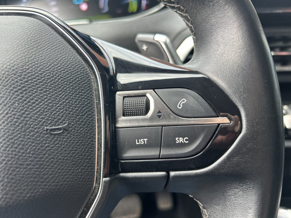 Peugeot 3008 1.6 HYbrid 225 94% SOH Allure // LED // NAVI + CARPLAY // CLIMA // CAMERA // PDC V+A 10