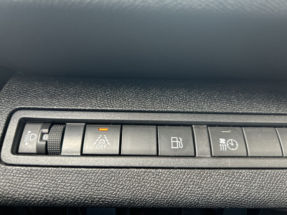 Peugeot 3008 1.6 HYbrid 225 94% SOH Allure // LED // NAVI + CARPLAY // CLIMA // CAMERA // PDC V+A 21