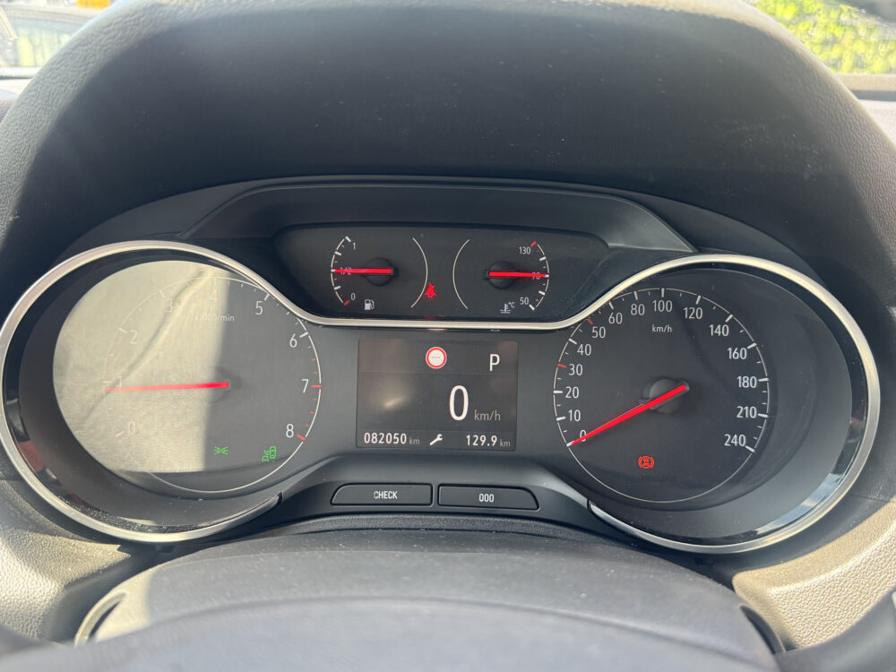 Opel Grandland X 1.2 Turbo Ultimate // MEMORY SEATS // DODENHOEK SENSOR // STOEL VERKOELING- VERWARMING // LEDEREN BEKLEDING // NAVI // CAMERA // 24