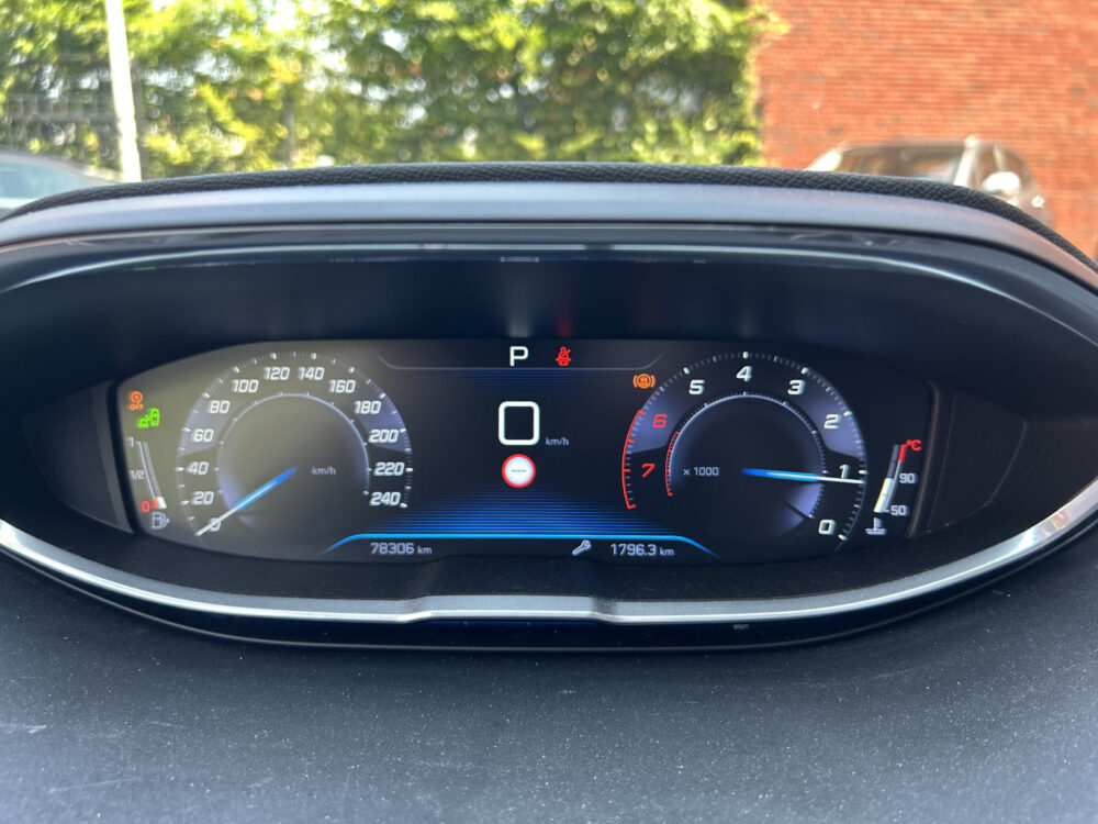 Peugeot 3008 1.2 PureTech Première // LED // FOCAL AUDIO // HALF-LEDER // APPLE CARPLAY / ANDROID AUTO // PDC V+A // CLIMA // CRUISE 29