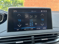 Peugeot 3008 1.2 PureTech Première // LED // FOCAL AUDIO // HALF-LEDER // APPLE CARPLAY / ANDROID AUTO // PDC V+A // CLIMA // CRUISE 48
