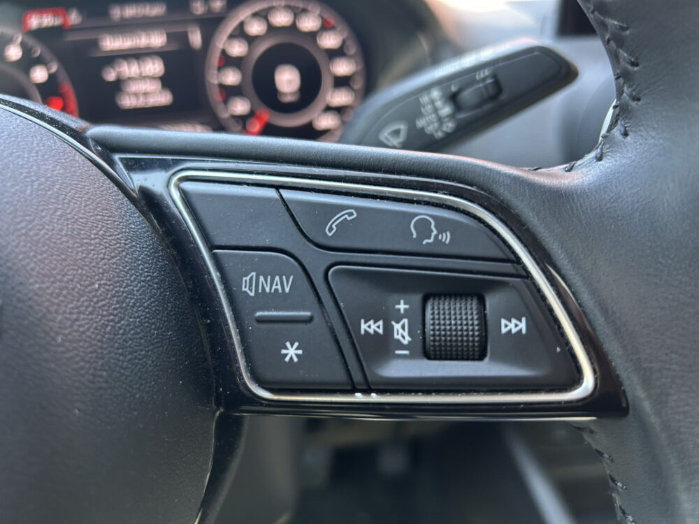 Audi Q2 35 TFSI S-Line Edition // SCHUIFKANTELDAK // VIRTUAL COCKPIT // FULL LED // LEDER // NAVI // CAMERA // KEYLESS // CLIMA // STOEL 10