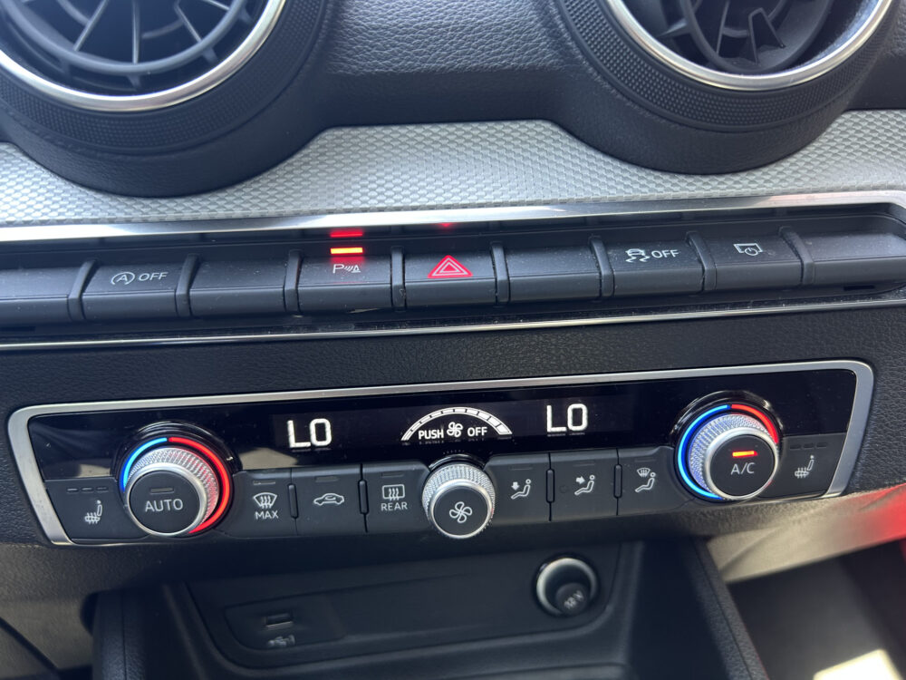 Audi Q2 35 TFSI S-Line Edition // SCHUIFKANTELDAK // VIRTUAL COCKPIT // FULL LED // LEDER // NAVI // CAMERA // KEYLESS // CLIMA // STOEL 20