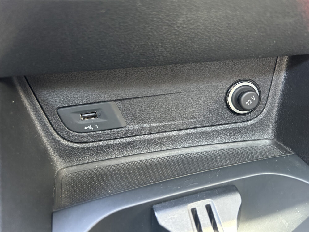 Audi Q2 35 TFSI S-Line Edition // SCHUIFKANTELDAK // VIRTUAL COCKPIT // FULL LED // LEDER // NAVI // CAMERA // KEYLESS // CLIMA // STOEL 21