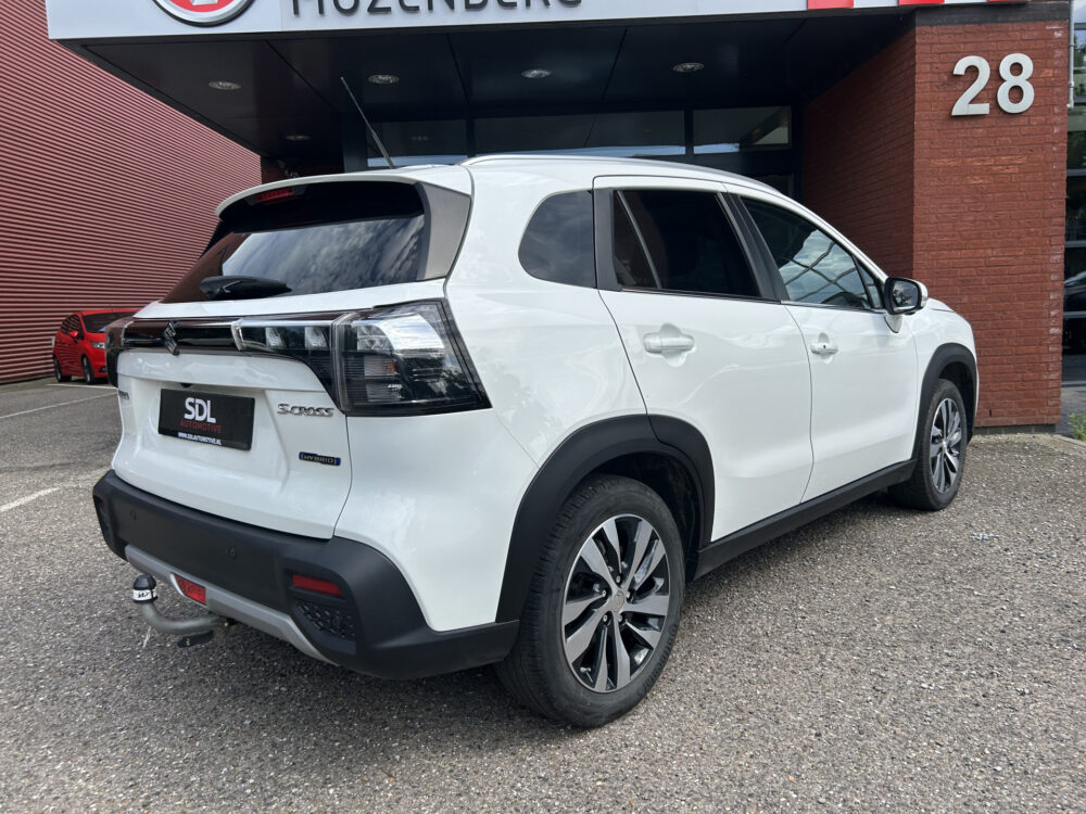 Suzuki S-Cross 1.5 Hybrid Style // FULL LED // PANO/SCHUIFKANTELDAK // HALF-LEDER // NAVI + CARPLAY // KEYLESS // ADAPTIVE CRUISE // 360 CAMERA 2