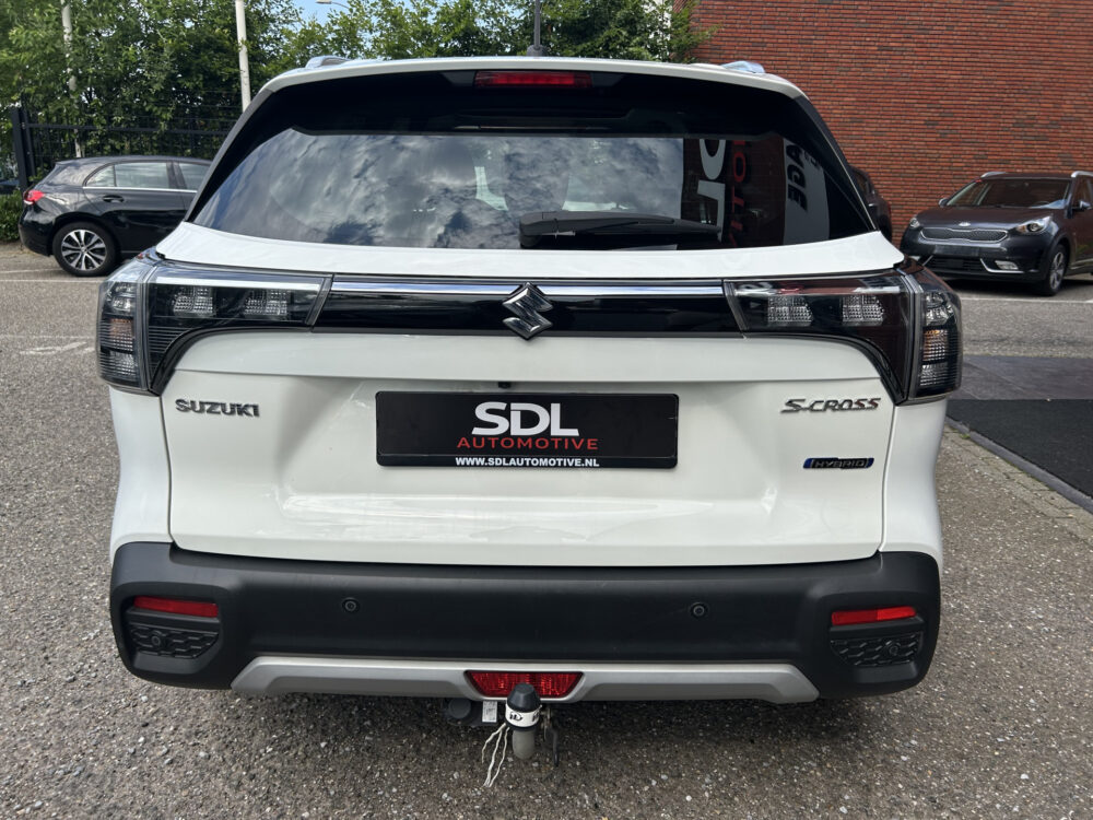 Suzuki S-Cross 1.5 Hybrid Style // FULL LED // PANO/SCHUIFKANTELDAK // HALF-LEDER // NAVI + CARPLAY // KEYLESS // ADAPTIVE CRUISE // 360 CAMERA 5