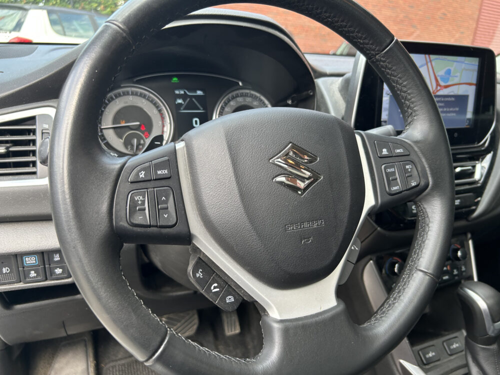 Suzuki S-Cross 1.5 Hybrid Style // FULL LED // PANO/SCHUIFKANTELDAK // HALF-LEDER // NAVI + CARPLAY // KEYLESS // ADAPTIVE CRUISE // 360 CAMERA 6