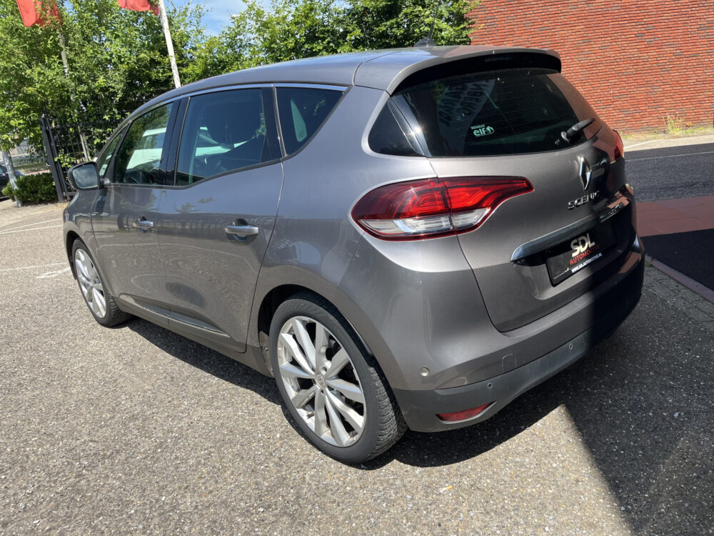Renault Scénic 1.2 TCe Bose // WEGKLAPBARE TREKHAAK // BOSE // DODEHOEK // KEYLESS // CAMERA+SENSOREN // NAVI // 3