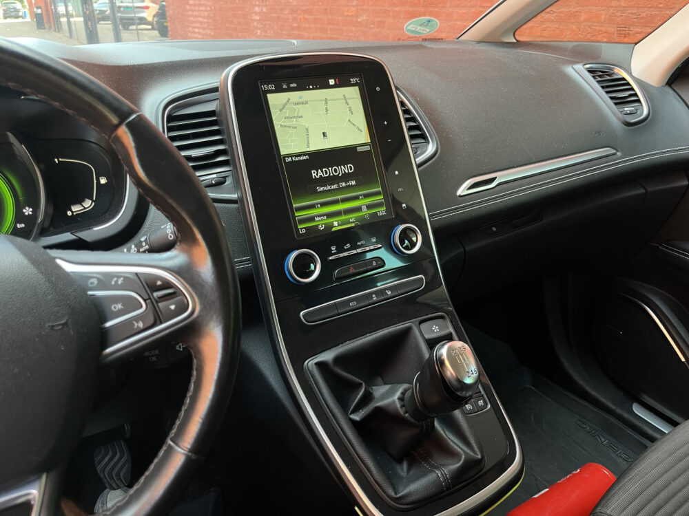 Renault Scénic 1.2 TCe Bose // WEGKLAPBARE TREKHAAK // BOSE // DODEHOEK // KEYLESS // CAMERA+SENSOREN // NAVI // 33