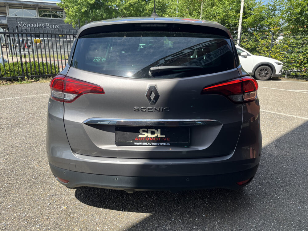 Renault Scénic 1.2 TCe Bose // WEGKLAPBARE TREKHAAK // BOSE // DODEHOEK // KEYLESS // CAMERA+SENSOREN // NAVI // 6