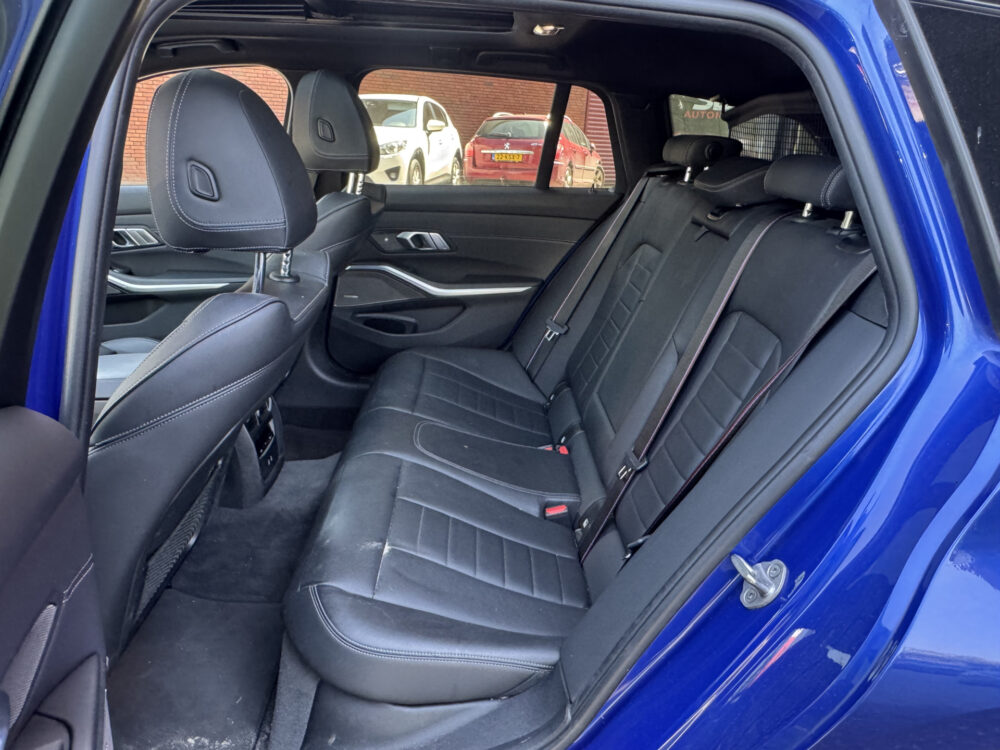 BMW 3 Serie Touring 330e Business Edition Plus // M-SPORT // PANO // LED // CRUISE // HARMAN/KARDON // STOEL & STUURWIELVERWARMING // TREKHA 16
