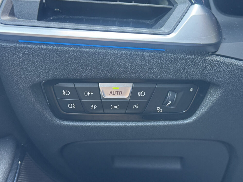 BMW 3 Serie Touring 330e Business Edition Plus // M-SPORT // PANO // LED // CRUISE // HARMAN/KARDON // STOEL & STUURWIELVERWARMING // TREKHA 33