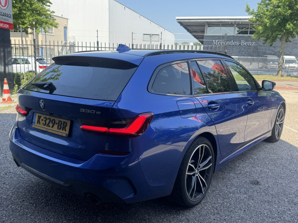 BMW 3 Serie Touring 330e Business Edition Plus // M-SPORT // PANO // LED // CRUISE // HARMAN/KARDON // STOEL & STUURWIELVERWARMING // TREKHA 5