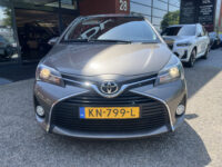 Toyota Yaris 1.3 VVT-i Trend 1E EIGENAAR - UNIEKE KMSTAND - NAP // TREKHAAK // CRUISE // CLIMA // NAVI // PARKEERCAMERA // 43
