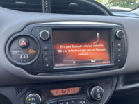 Toyota Yaris 1.3 VVT-i Trend 1E EIGENAAR - UNIEKE KMSTAND - NAP // TREKHAAK // CRUISE // CLIMA // NAVI // PARKEERCAMERA // 61