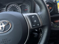 Toyota Yaris 1.3 VVT-i Trend 1E EIGENAAR - UNIEKE KMSTAND - NAP // TREKHAAK // CRUISE // CLIMA // NAVI // PARKEERCAMERA // 64