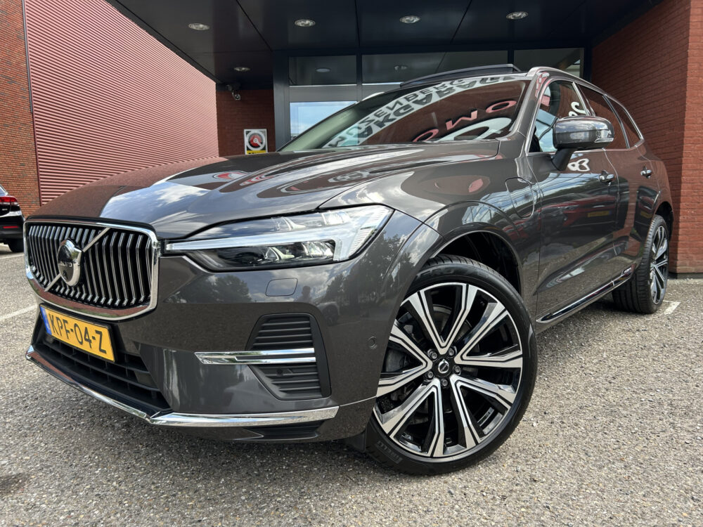 Volvo XC60 2.0 T8 Plug-in hybrid AWD Ultimate Dark 455PK! // ADAPT. CRUISE // PANODAK // HARMAN&KARDON // LEDER // ELEK. STOELEN+GEHEUGEN / 1
