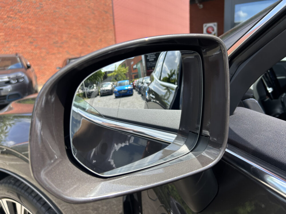 Volvo XC60 2.0 T8 Plug-in hybrid AWD Ultimate Dark 455PK! // ADAPT. CRUISE // PANODAK // HARMAN&KARDON // LEDER // ELEK. STOELEN+GEHEUGEN / 31