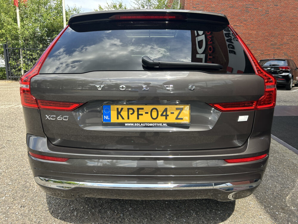 Volvo XC60 2.0 T8 Plug-in hybrid AWD Ultimate Dark 455PK! // ADAPT. CRUISE // PANODAK // HARMAN&KARDON // LEDER // ELEK. STOELEN+GEHEUGEN / 5