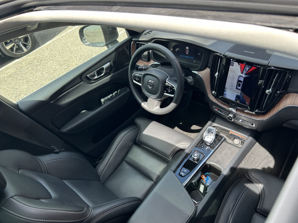 Volvo XC60 2.0 T8 Plug-in hybrid AWD Ultimate Dark 455PK! // ADAPT. CRUISE // PANODAK // HARMAN&KARDON // LEDER // ELEK. STOELEN+GEHEUGEN / 8