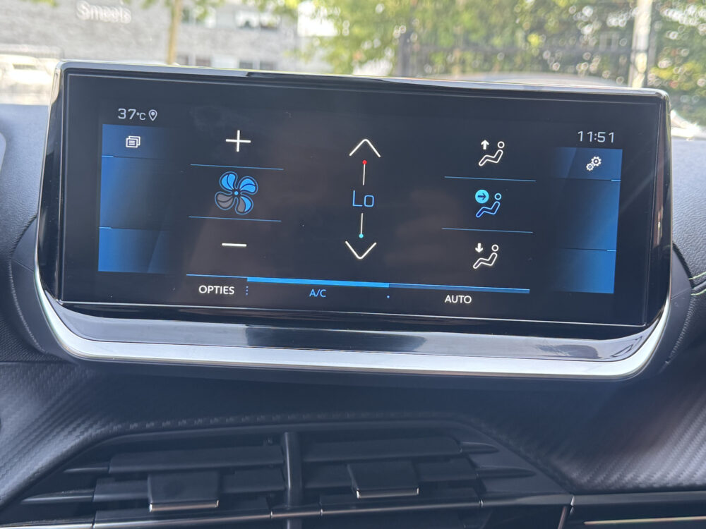 Peugeot 2008 1.2 PureTech GT 155PK!!! // NAVI // CAMERA // CRUISE // LED KOPLAMPEN // DAB RADIO // APPLE CARPLAY - ANDROID AUTO // VIRTUAL CO 17