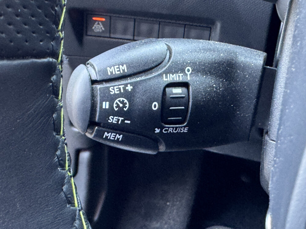 Peugeot 2008 1.2 PureTech GT 155PK!!! // NAVI // CAMERA // CRUISE // LED KOPLAMPEN // DAB RADIO // APPLE CARPLAY - ANDROID AUTO // VIRTUAL CO 24