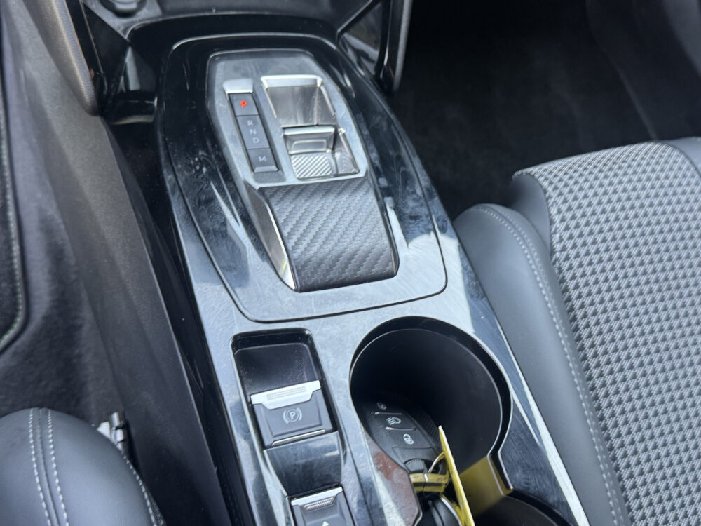 Peugeot 2008 1.2 PureTech GT 155PK!!! // NAVI // CAMERA // CRUISE // LED KOPLAMPEN // DAB RADIO // APPLE CARPLAY - ANDROID AUTO // VIRTUAL CO 27