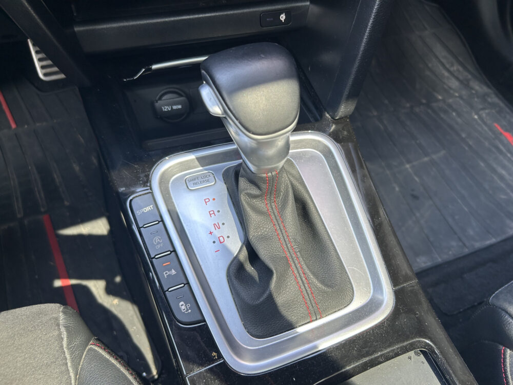 Kia ProCeed 1.6 T-GDI GT // FULL LED // SCHUIFKANTELDAK // JBL AUDIO // VIRTUAL COCKPIT // ADAPTIVE CRUISE // MEMORY SEAT // WINTERPACK // V 22