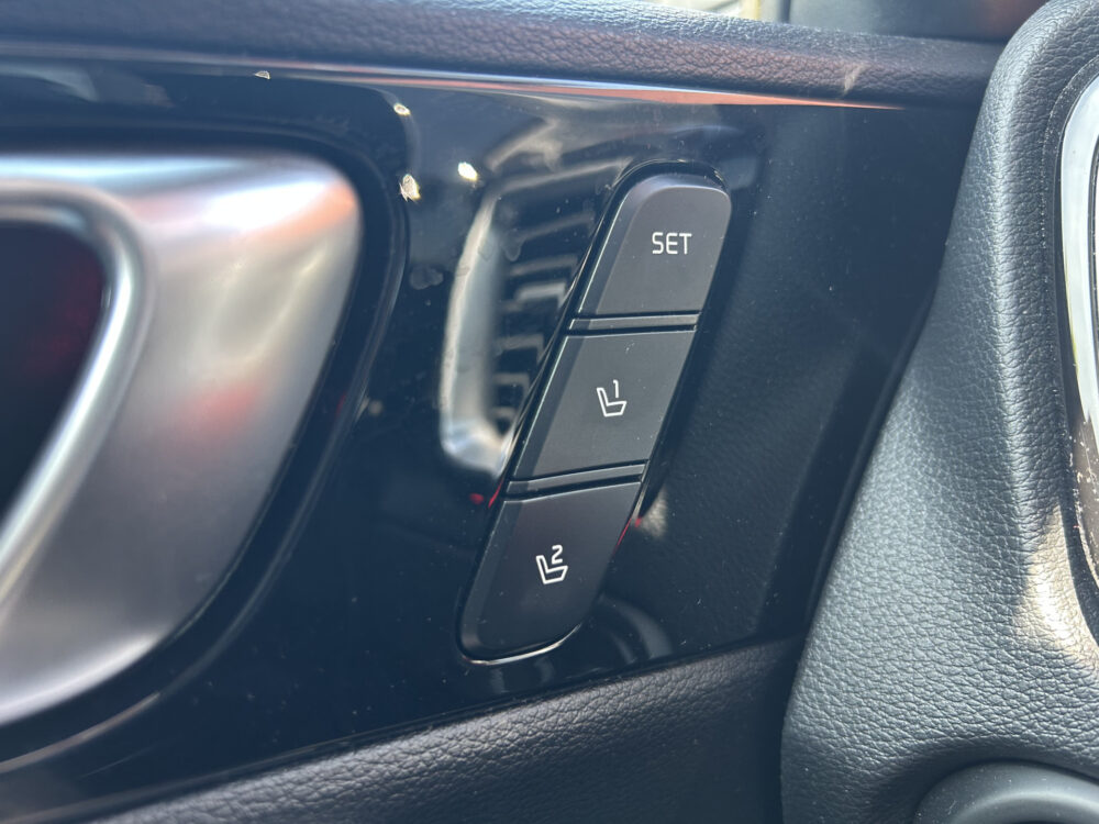 Kia ProCeed 1.6 T-GDI GT // FULL LED // SCHUIFKANTELDAK // JBL AUDIO // VIRTUAL COCKPIT // ADAPTIVE CRUISE // MEMORY SEAT // WINTERPACK // V 27