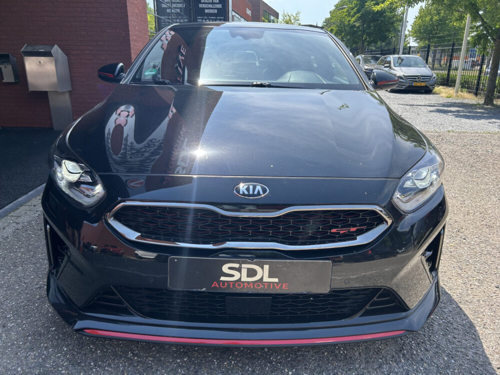 Kia ProCeed 1.6 T-GDI GT // FULL LED // SCHUIFKANTELDAK // JBL AUDIO // VIRTUAL COCKPIT // ADAPTIVE CRUISE // MEMORY SEAT // WINTERPACK // V 4