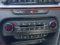Kia ProCeed 1.6 T-GDI GT // FULL LED // SCHUIFKANTELDAK // JBL AUDIO // VIRTUAL COCKPIT // ADAPTIVE CRUISE // MEMORY SEAT // WINTERPACK // V 60