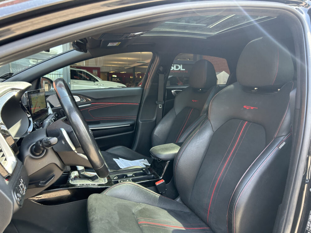 Kia ProCeed 1.6 T-GDI GT // FULL LED // SCHUIFKANTELDAK // JBL AUDIO // VIRTUAL COCKPIT // ADAPTIVE CRUISE // MEMORY SEAT // WINTERPACK // V 8