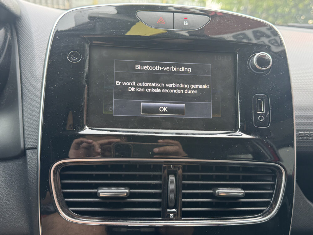 Renault Clio 0.9 TCe Intens // NAVI // PDC // CRUISE // STOELVERWARMING // DAB RADIO // CLIMA // 18