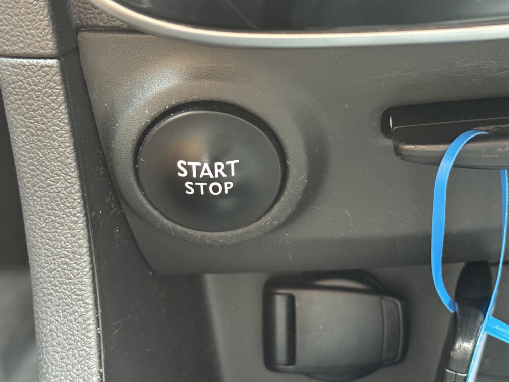 Renault Clio 0.9 TCe Intens // NAVI // PDC // CRUISE // STOELVERWARMING // DAB RADIO // CLIMA // 24