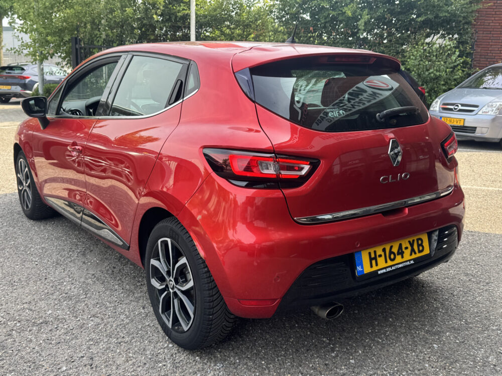 Renault Clio 0.9 TCe Intens // NAVI // PDC // CRUISE // STOELVERWARMING // DAB RADIO // CLIMA // 3
