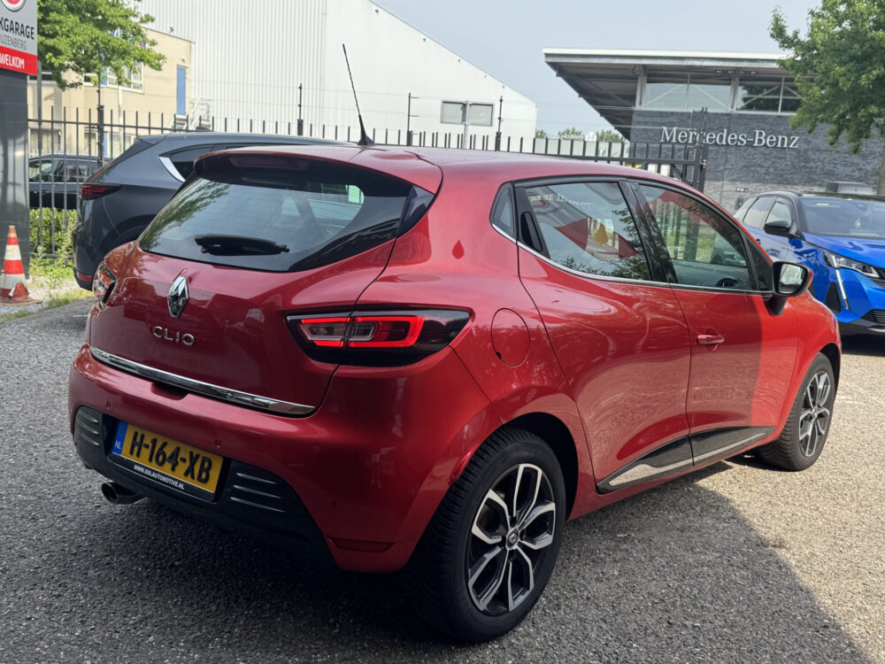 Renault Clio 0.9 TCe Intens // NAVI // PDC // CRUISE // STOELVERWARMING // DAB RADIO // CLIMA // 4
