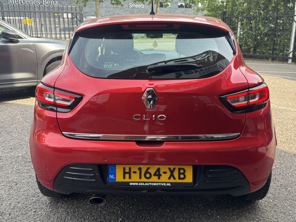 Renault Clio 0.9 TCe Intens // NAVI // PDC // CRUISE // STOELVERWARMING // DAB RADIO // CLIMA // 5