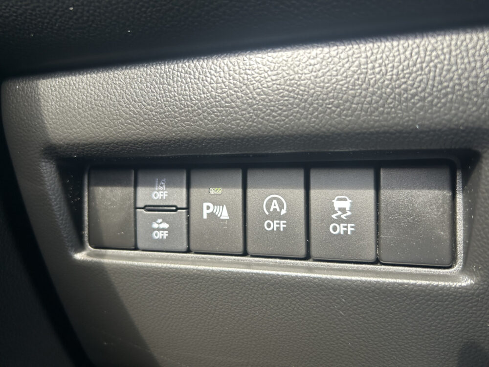 Suzuki Swift 1.2 Style Smart Hybrid // CAMERA // APPLE CARPLAY - ANDROID AUTO // STOELVERWARMING // AIRCO // ADAPTIVE CRUISE // PDC // TREKHA 25