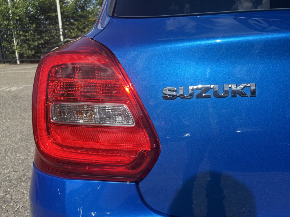 Suzuki Swift 1.2 Style Smart Hybrid // CAMERA // APPLE CARPLAY - ANDROID AUTO // STOELVERWARMING // AIRCO // ADAPTIVE CRUISE // PDC // TREKHA 32