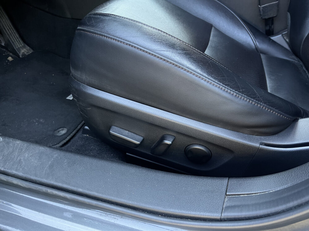 Mazda 3 2.0 e-SkyActiv-X M Hybrid 180 Luxury // HEAD-UP DISPLAY // DODEHOEK // BOSE // ELEK.STOEL+GEHEUGEN // LEDER // 360 CAMERA // 17